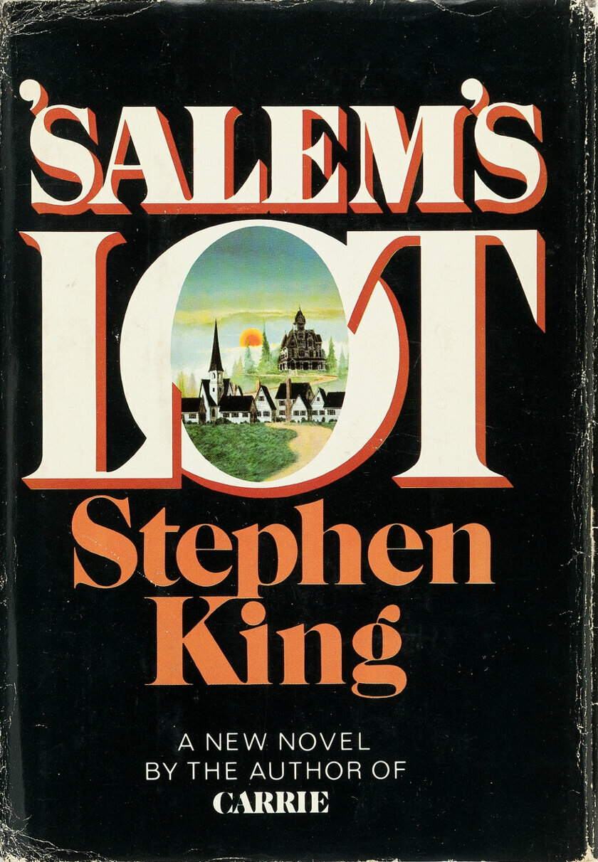 Read more about the article Salem’s Lot Book Review: The Quintessential Vampire Story
